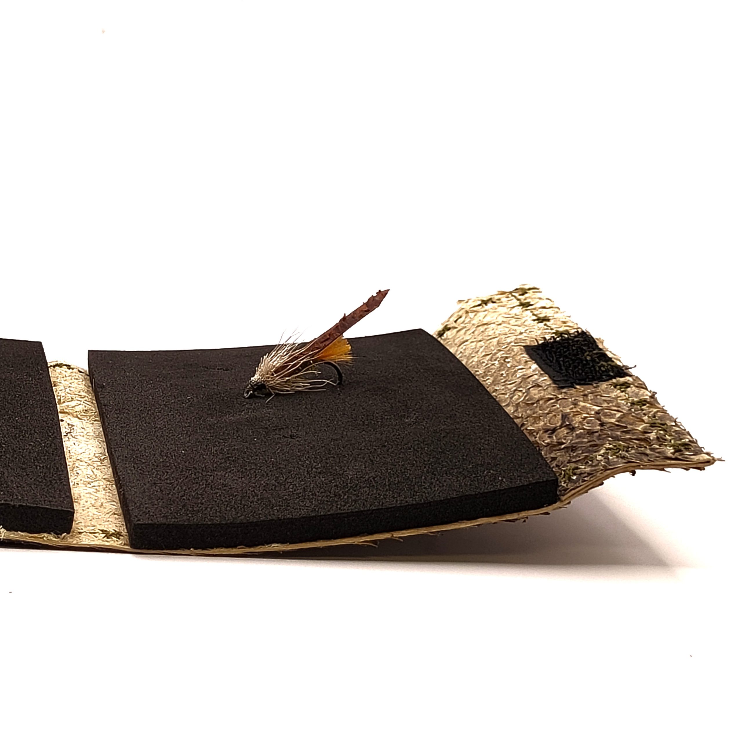 Mouche en cuir de truite – Image 4